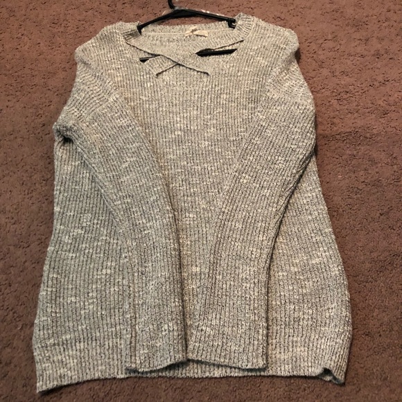 Sweater - Picture 1 of 2